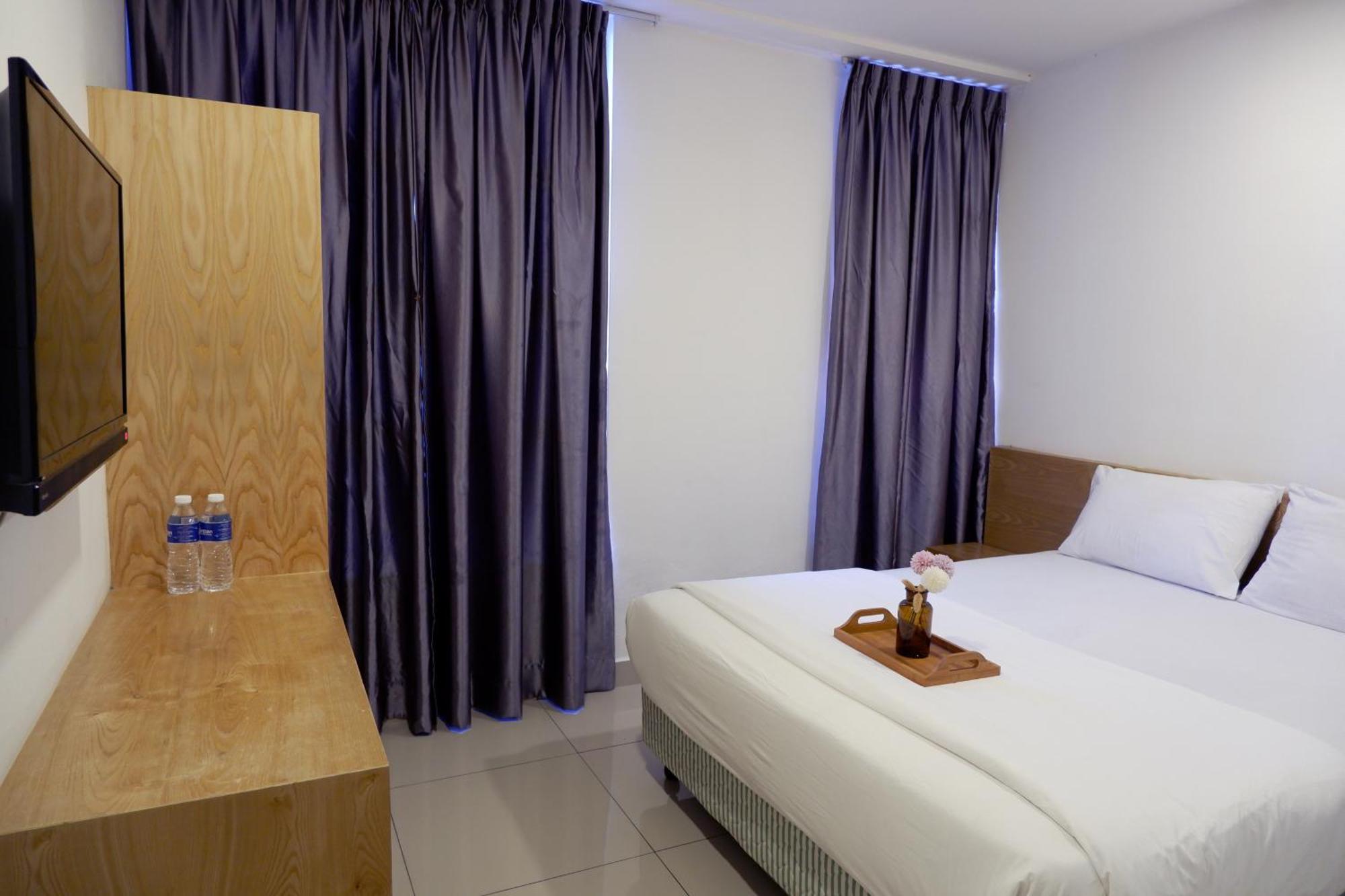 Iris Hotel Каджанг Экстерьер фото