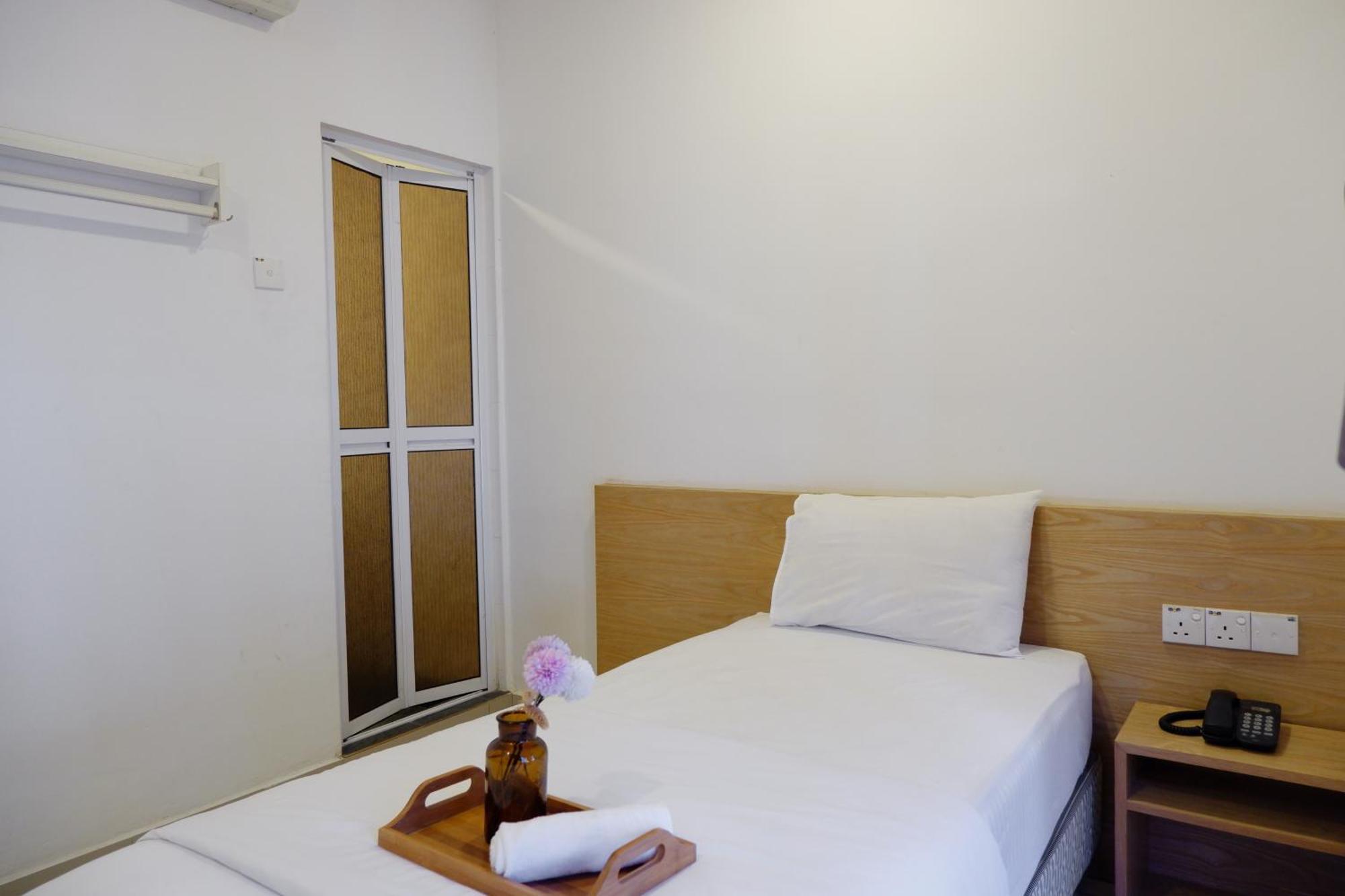 Iris Hotel Каджанг Экстерьер фото